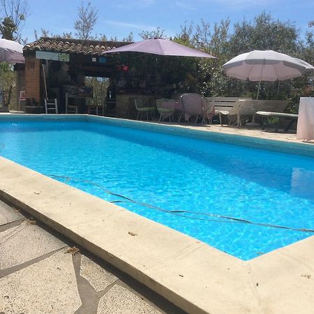 Lou Ribas Appartement Puyloubier Buitenkant foto