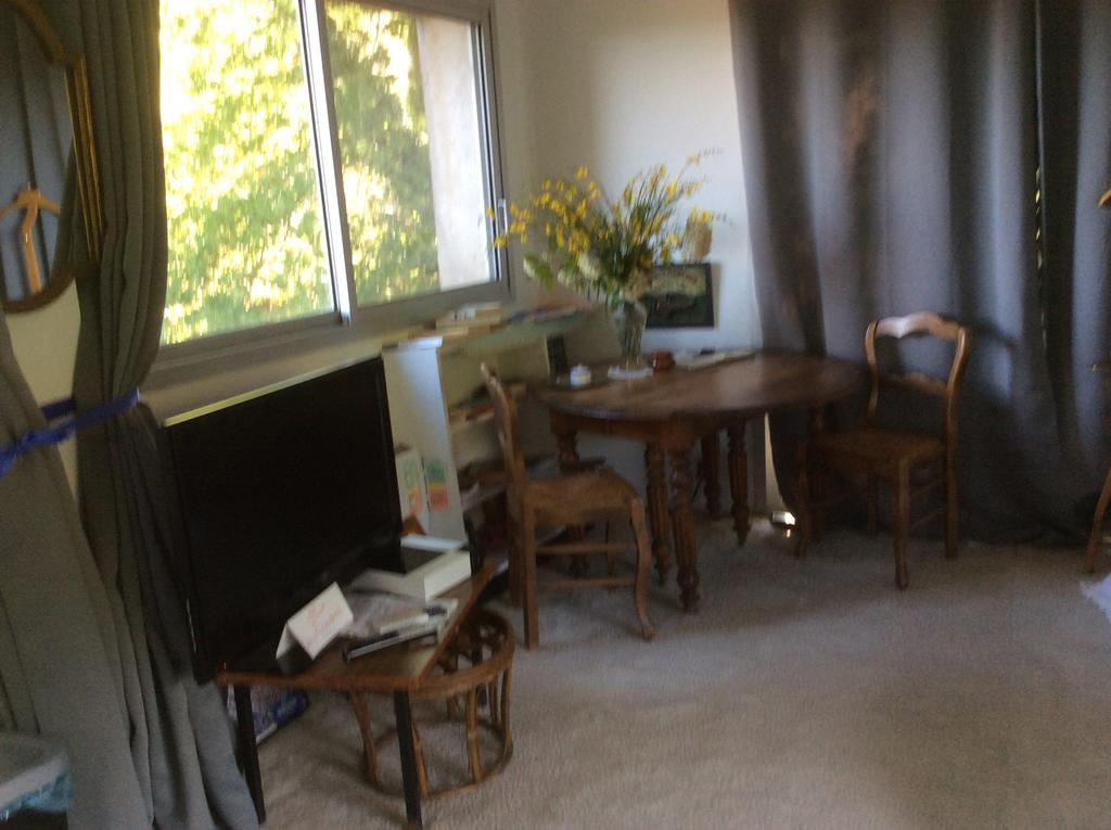 Lou Ribas Appartement Puyloubier Buitenkant foto