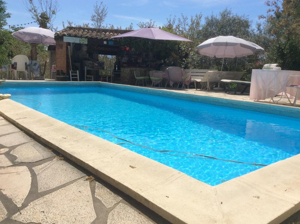 Lou Ribas Appartement Puyloubier Buitenkant foto