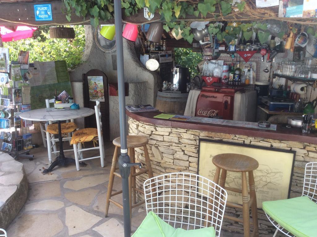 Lou Ribas Appartement Puyloubier Buitenkant foto