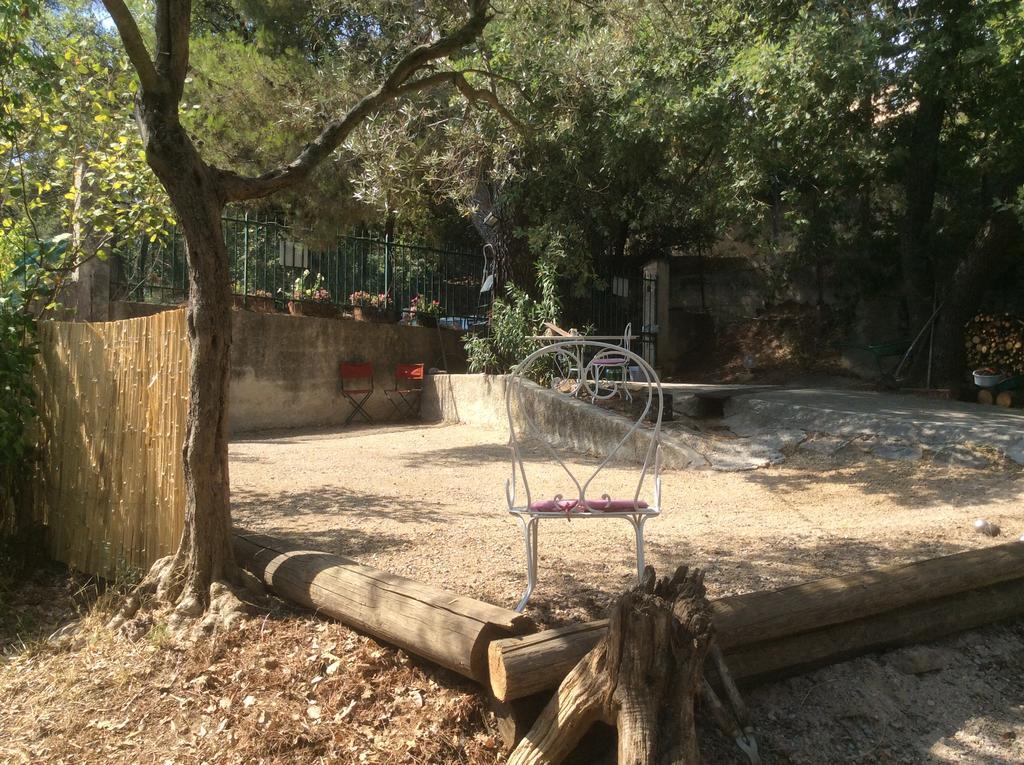 Lou Ribas Appartement Puyloubier Buitenkant foto