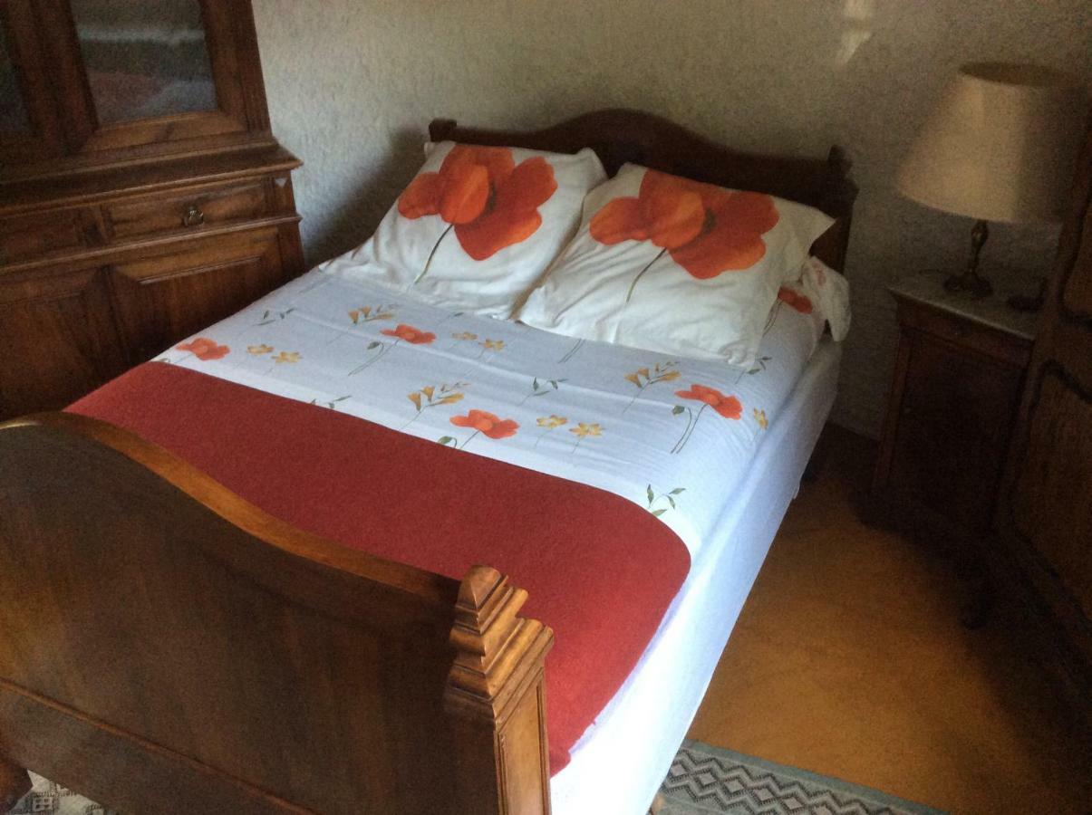 Lou Ribas Appartement Puyloubier Buitenkant foto