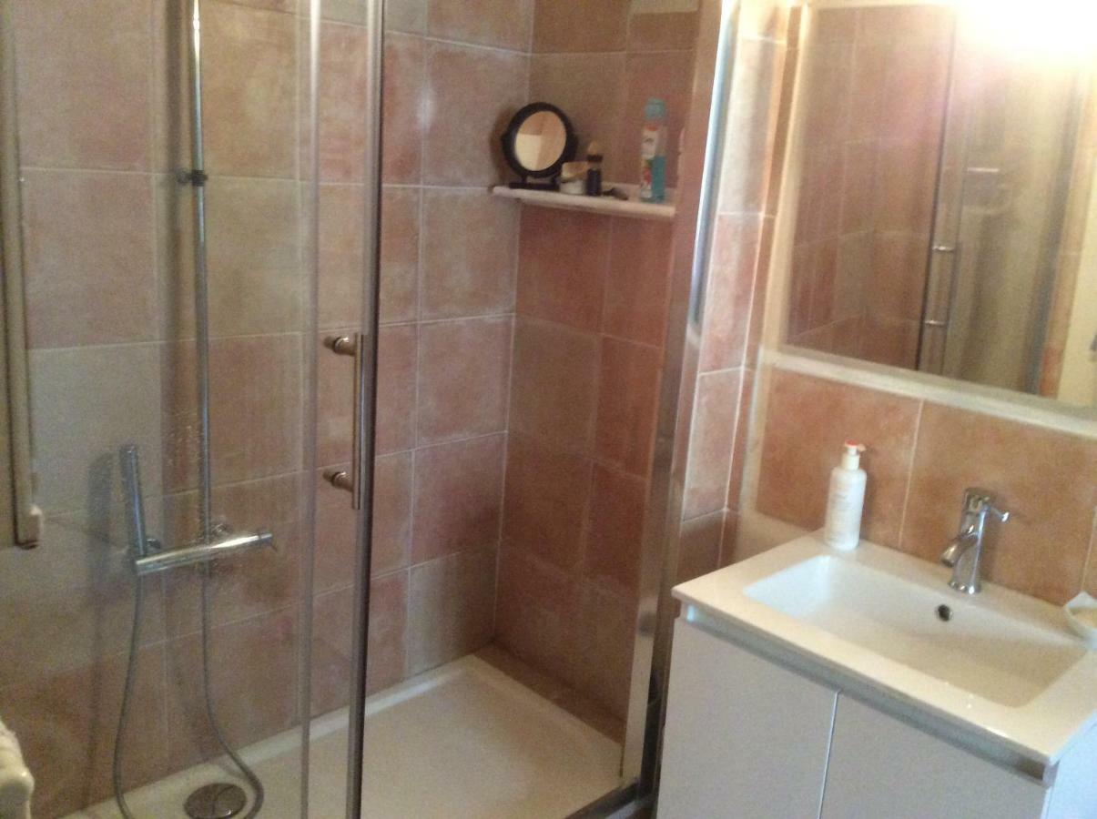 Lou Ribas Appartement Puyloubier Buitenkant foto