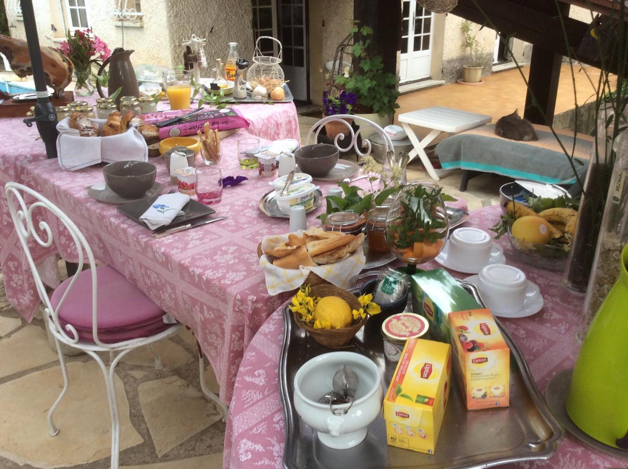 Lou Ribas Appartement Puyloubier Buitenkant foto